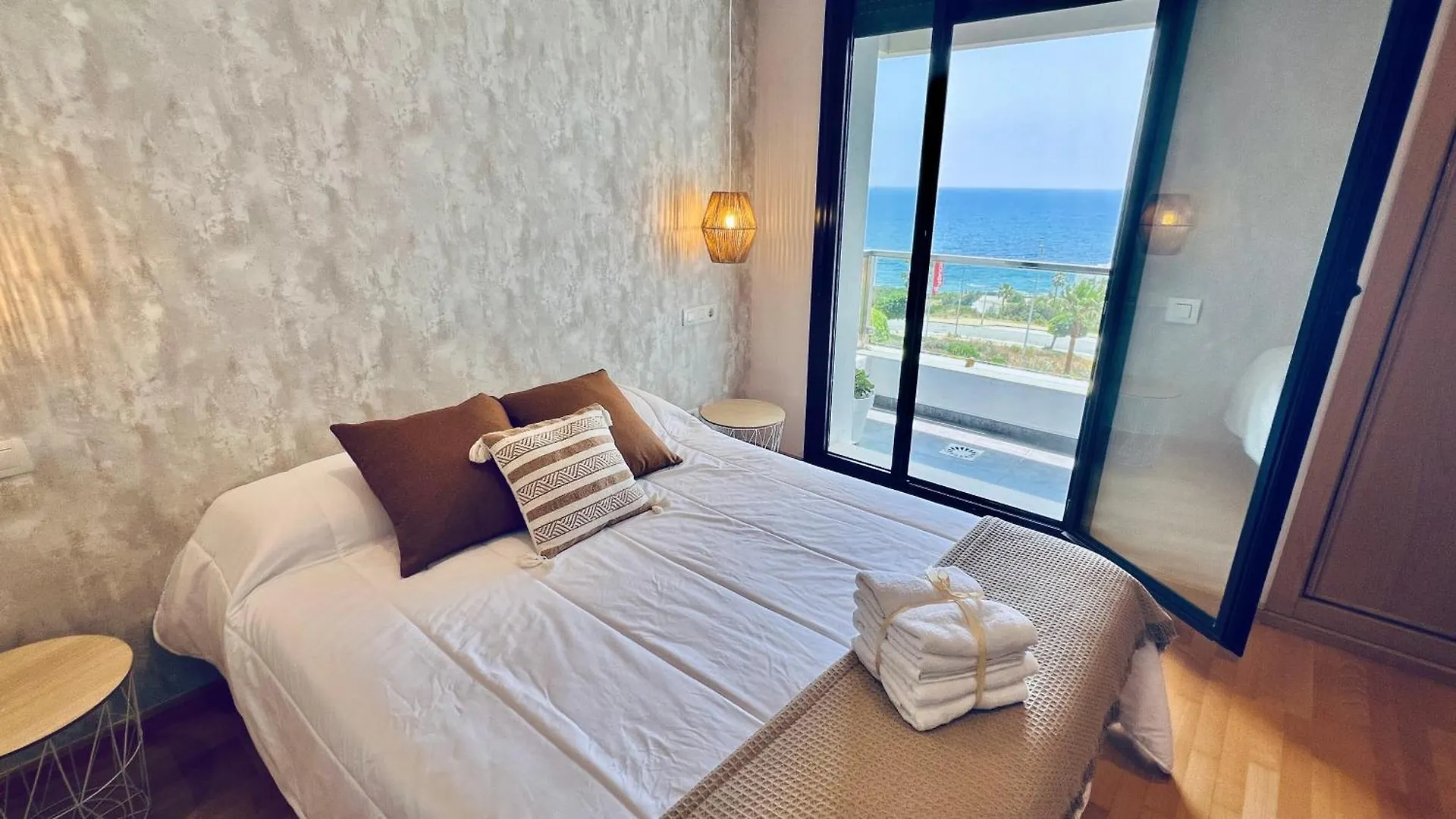 Panoramic Ocean Retreat Apartment Estepona