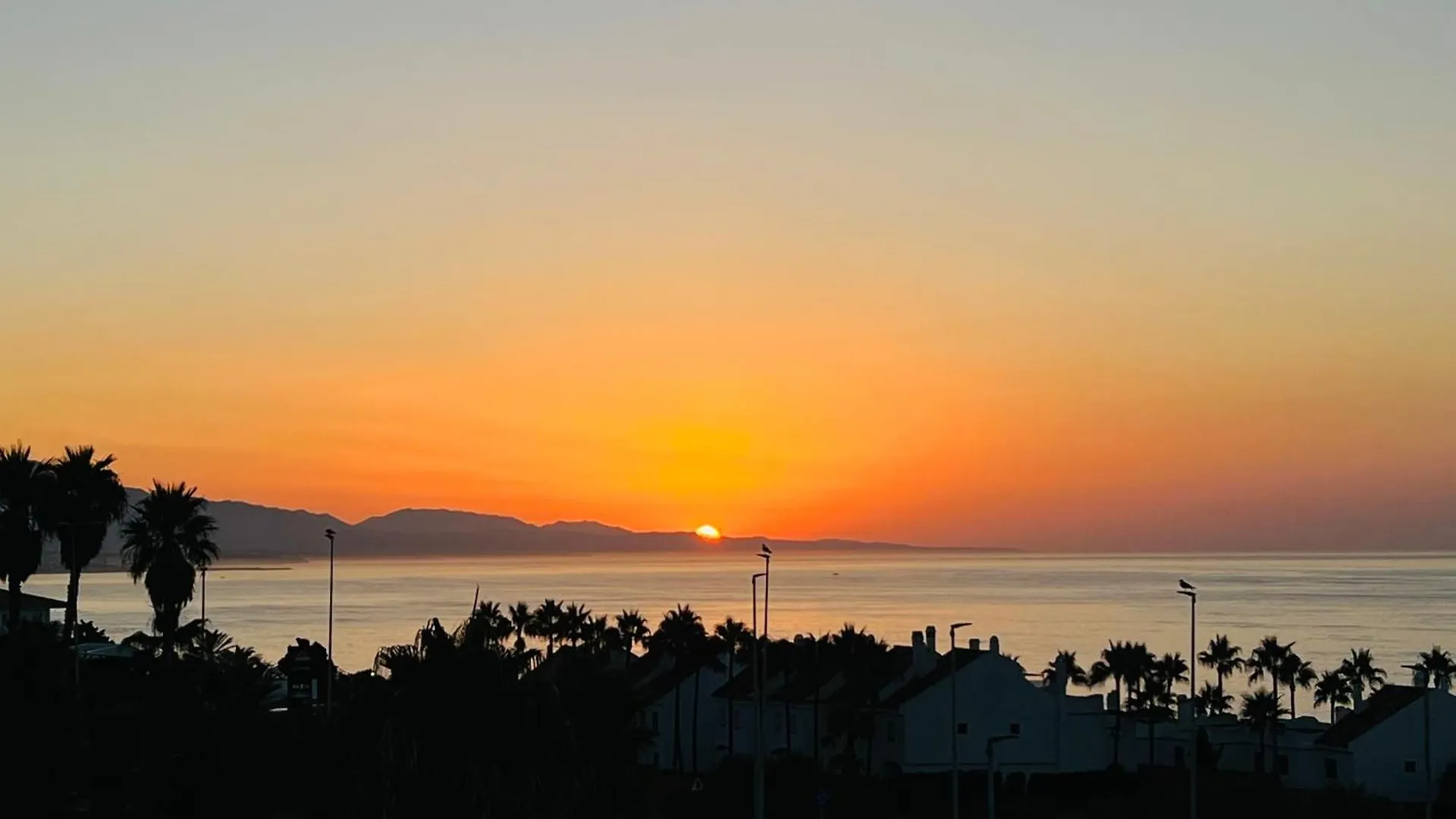 Panoramic Ocean Retreat Apartment Estepona