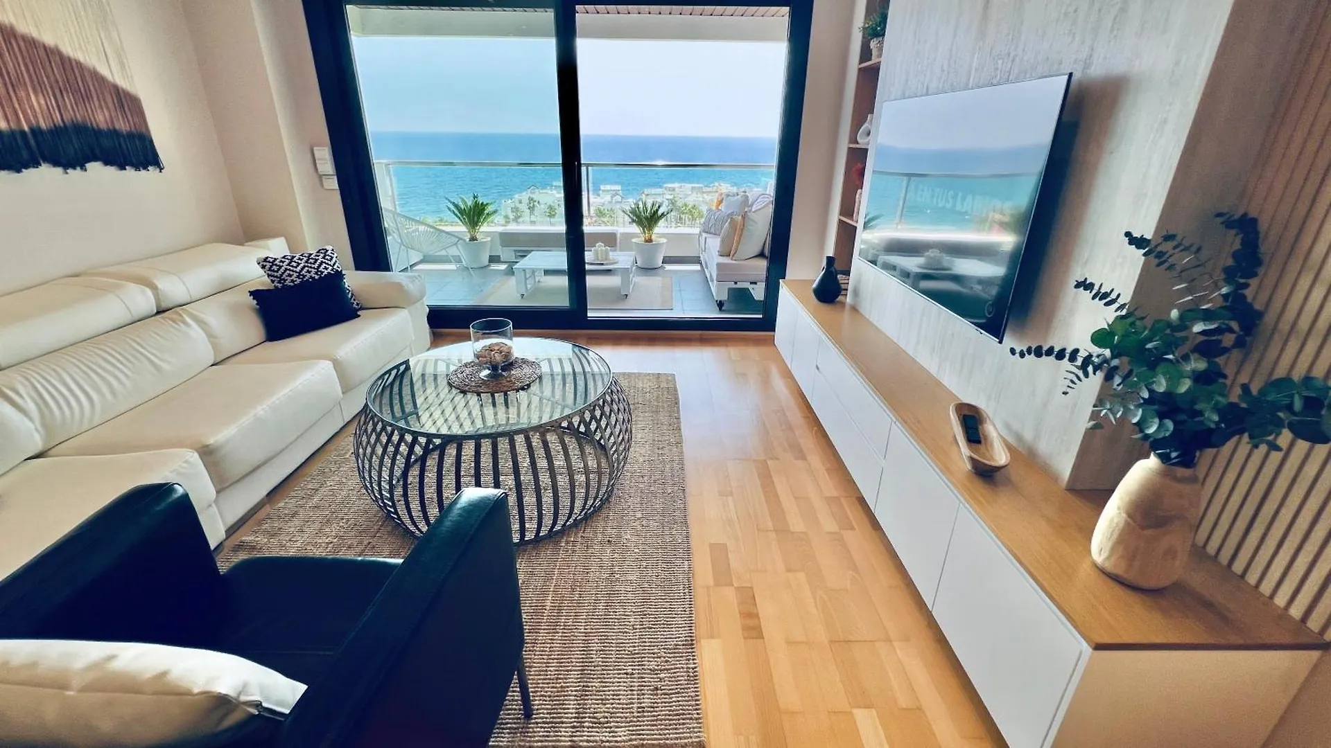Panoramic Ocean Retreat Apartment Estepona