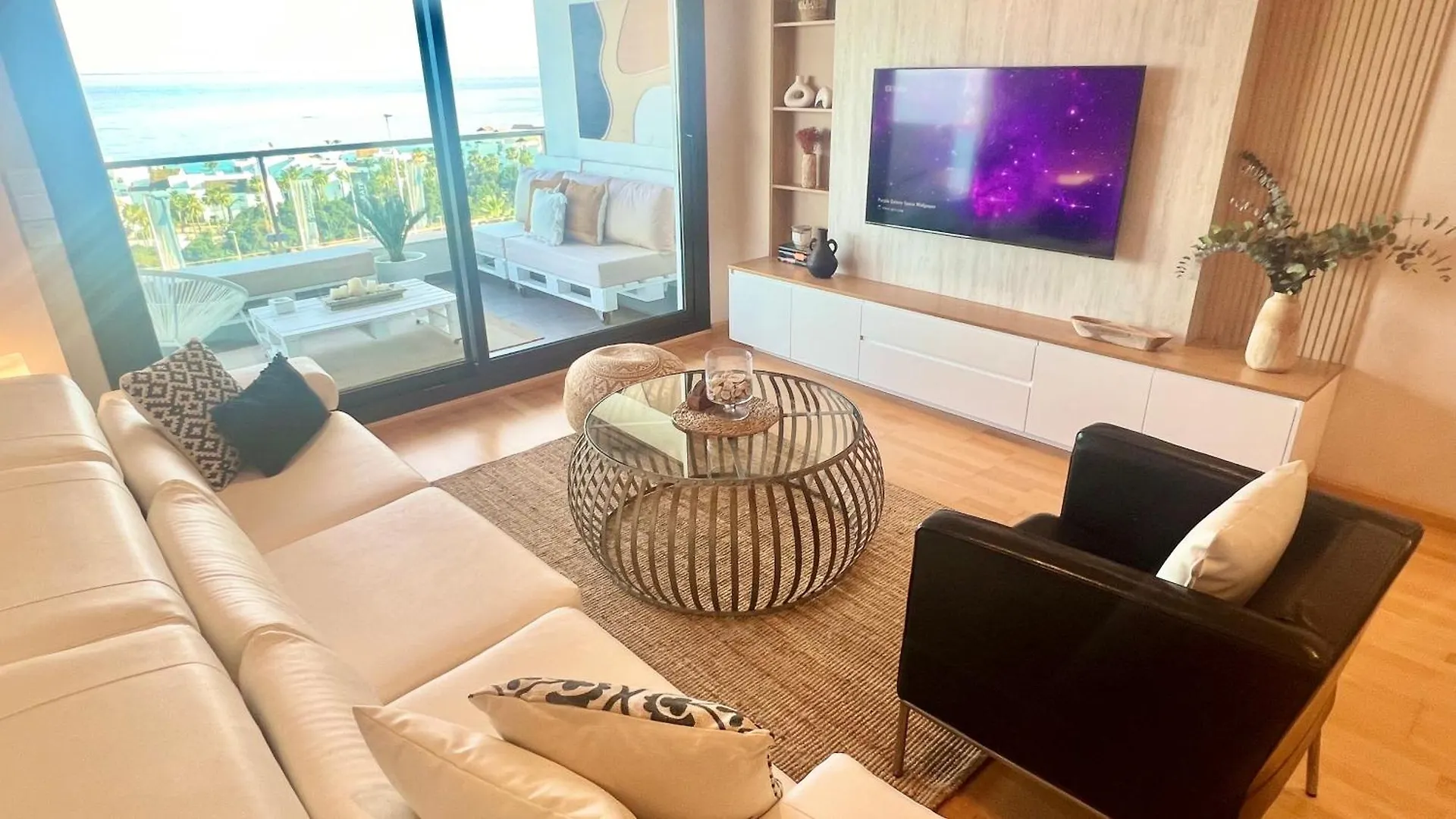Panoramic Ocean Retreat Apartment Estepona